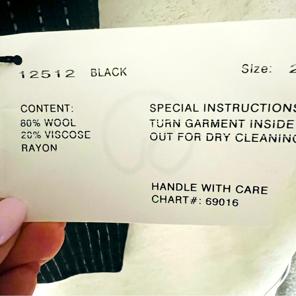 ST. JOHN BY MARIE GRAY NWT SZ 2 BLACK EVENING MOCK NECK SEQUIN‎ SWEATER DRESS - Picture 3 of 10